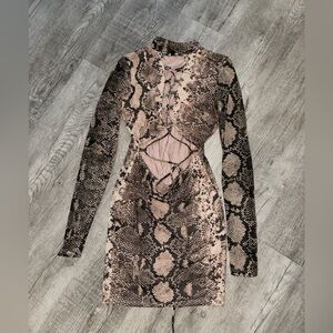 Fashion nova mini dress. Size small. Worn once